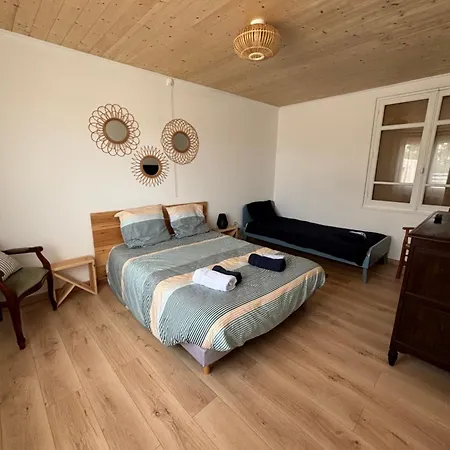 La P'tite Camargue * לה קרוטואה